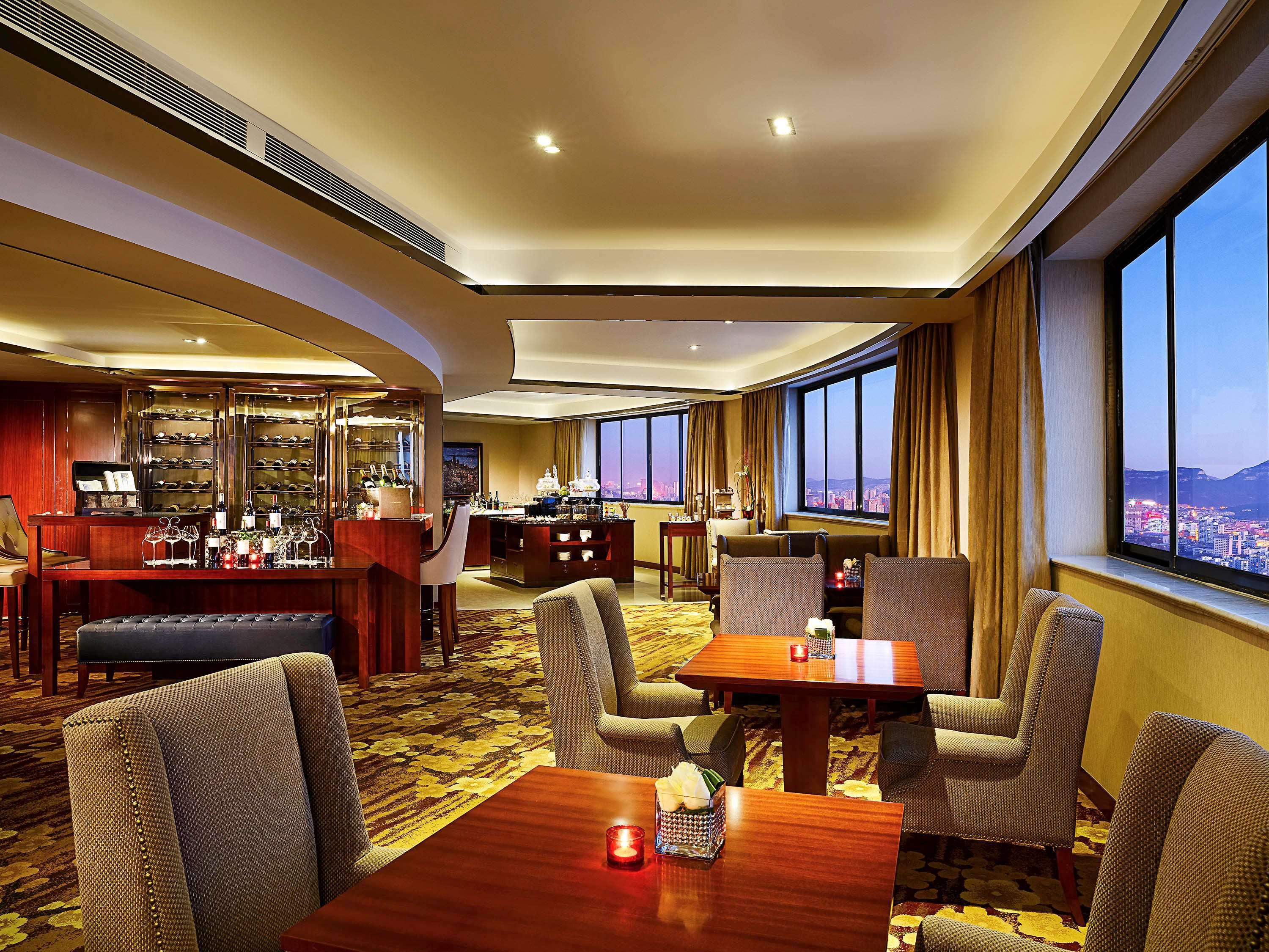Enlux Hotel Jinan Exterior foto