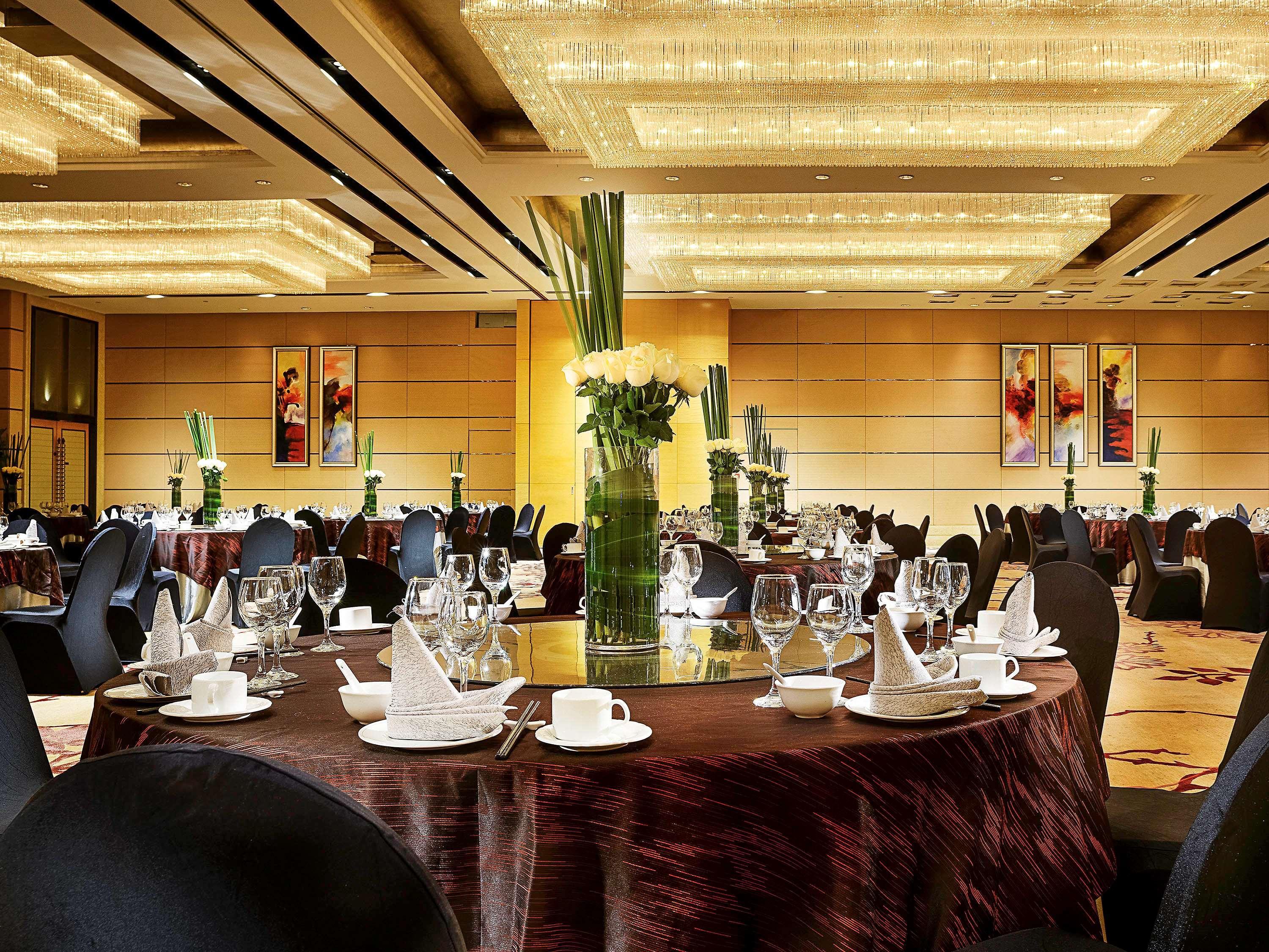 Enlux Hotel Jinan Exterior foto